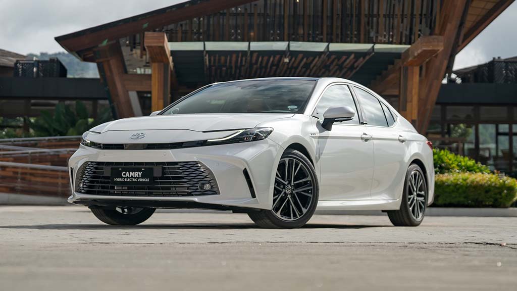 Toyota Camry 2025 bán tại Đông Nam Á với mức giá 45.800 USD- Ảnh 1. Toyota Camry 2025 bán tại Đông Nam Á với mức giá 45.800 USD- Ảnh 1.