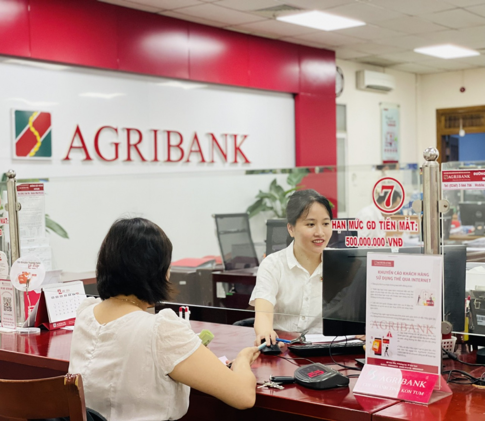 agribank-kon-tum-doi-moi-va-phat-trien-kinh-te-nong-thon-thong-qua-chuyen-doi-so_6765699219242 Agribank Kon Tum