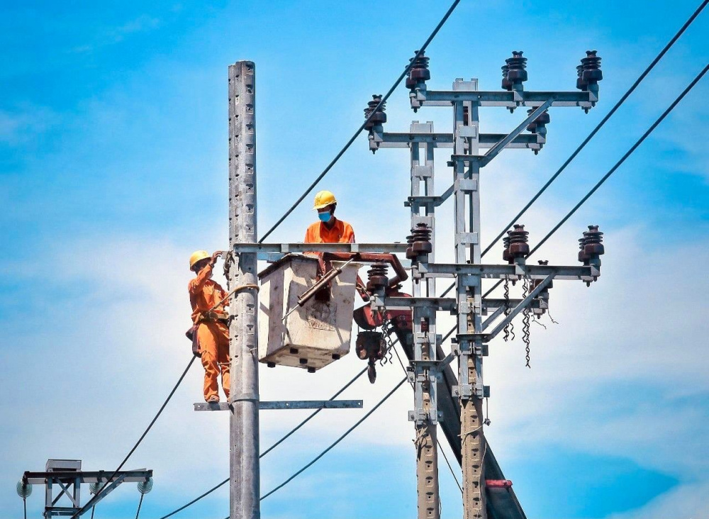 bao-dam-cung-cap-dien-dip-le-tet-va-cac-su-kien-lon-trong-nam-2025_6764e30dda1e8 Bộ trưởng Bộ Công Thương yêu cầu các đơn vị thực hiện một số nội dung để đảm bảo cung cấp điện ổn định, an toàn, tin cậy trong các dịp Lễ, Tết và các sự kiện chính trị, văn hóa lớn trong năm 2025