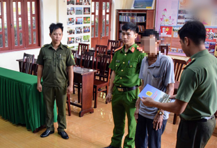 Thuyền trưởng đưa người vượt biên đánh bắt hải sản trái phép lĩnh án 6 năm tù- Ảnh 1. Thuyền trưởng đưa người vượt biên đánh bắt hải sản trái phép lĩnh án 6 năm tù- Ảnh 1.