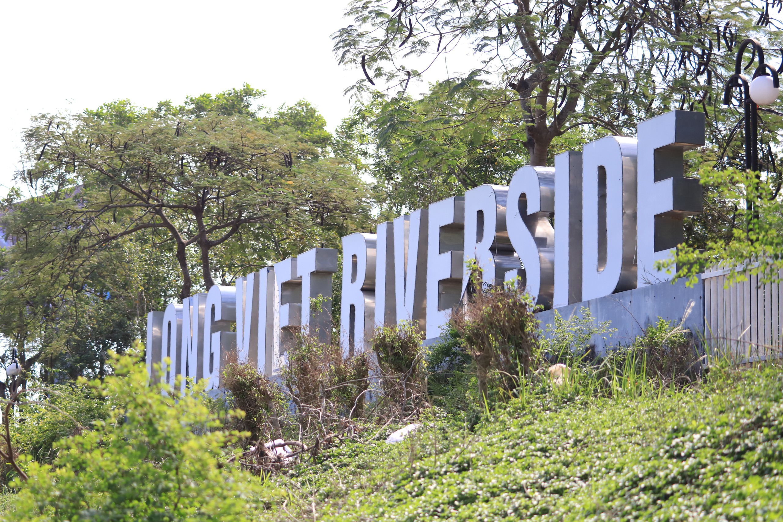 Dự án Long Việt Riverside xây 136 căn liền kề không phép- Ảnh 1.