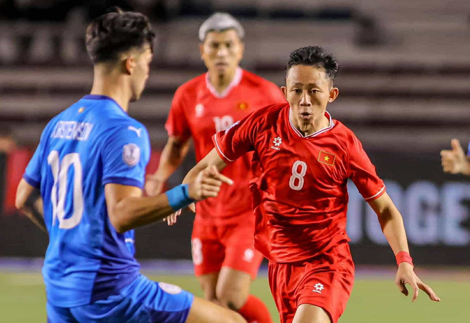 BXH AFF Cup 2024: Tuyển Việt Nam sảy chân vẫn vững ngôi đầu- Ảnh 1.