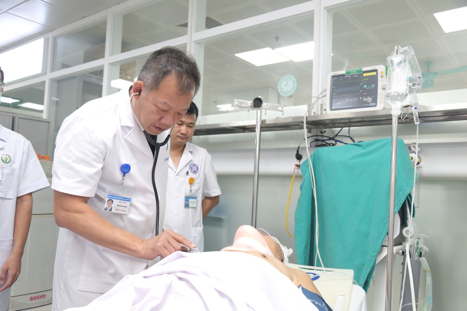 Cận Tết, nhiều ca TNGT, tai nạn pháo nổ nhập viện- Ảnh 1. Cận Tết, nhiều ca TNGT, tai nạn pháo nổ nhập viện- Ảnh 1.