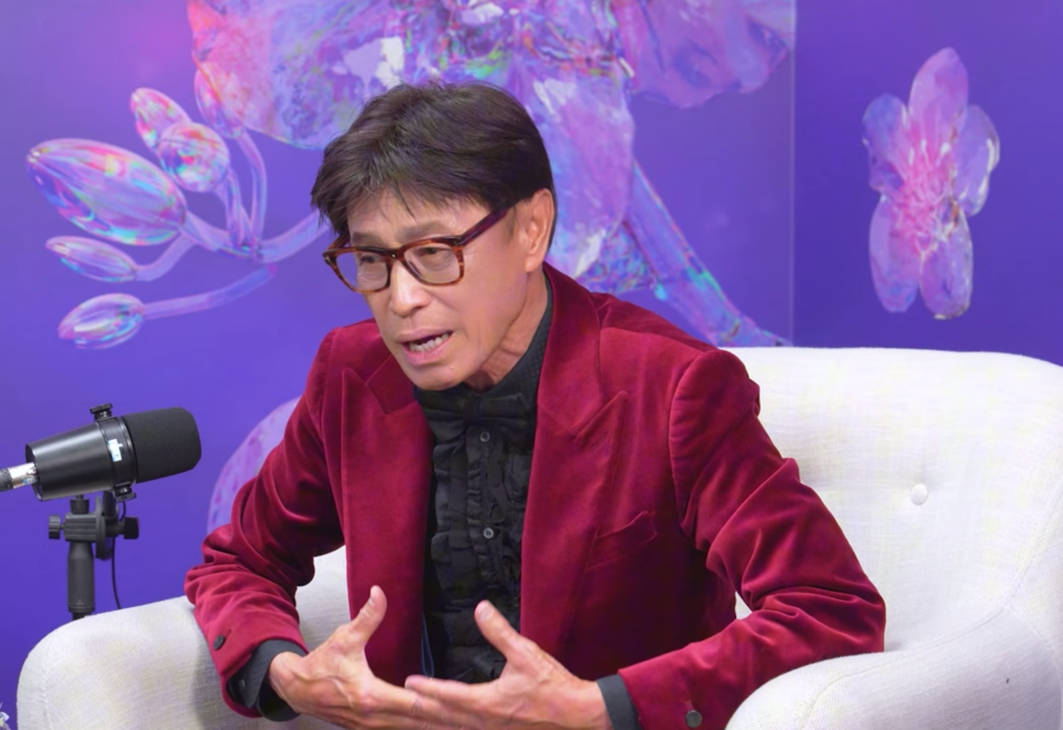 Ca sĩ Tuấn Ngọc: "77 tuổi tôi vẫn phải học hát, học từ ca sĩ trẻ"- Ảnh 1. Ca sĩ Tuấn Ngọc: "77 tuổi tôi vẫn phải học hát, học từ ca sĩ trẻ"- Ảnh 1.