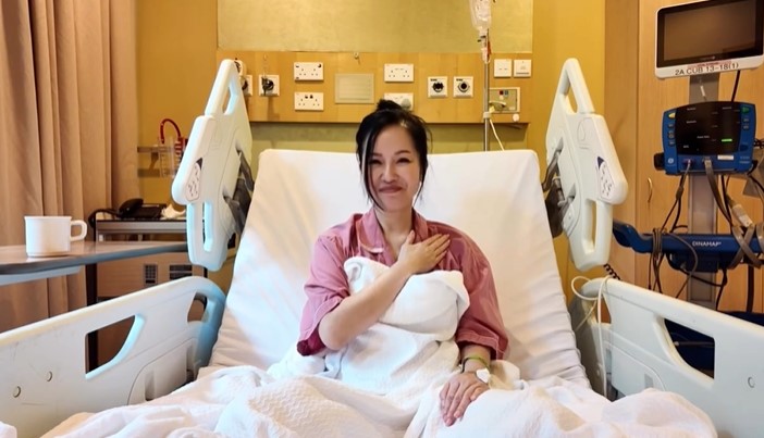 Diva Hồng Nhung bị ung thư: "Tôi vẫn ổn, vẫn có thể hát và cống hiến hết sức"- Ảnh 1. Diva Hồng Nhung bị ung thư: "Tôi vẫn ổn, vẫn có thể hát và cống hiến hết sức"- Ảnh 1.