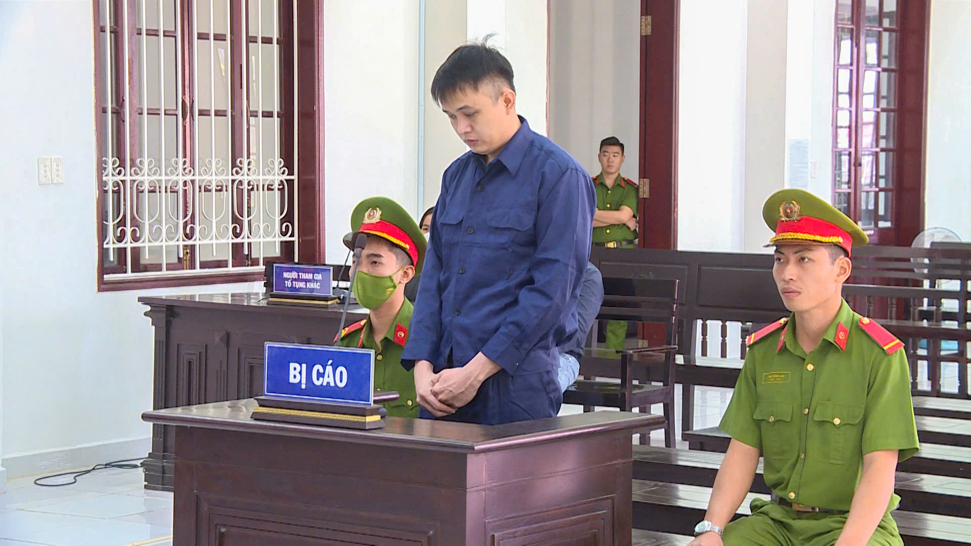 Chiếm đoạt tiền của chủ để đầu tư tài chính, người đàn ông lĩnh án- Ảnh 1. Chiếm đoạt tiền của chủ để đầu tư tài chính, người đàn ông lĩnh án- Ảnh 1.