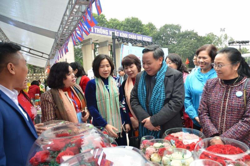 11_fzvm Festival “Phụ nữ Thủ đô vì hòa bình, phát triển” lần thứ II sẽ diễn ra ngày 15-16/3 tại sân khấu Đền Bà Kiệu - ảnh 1