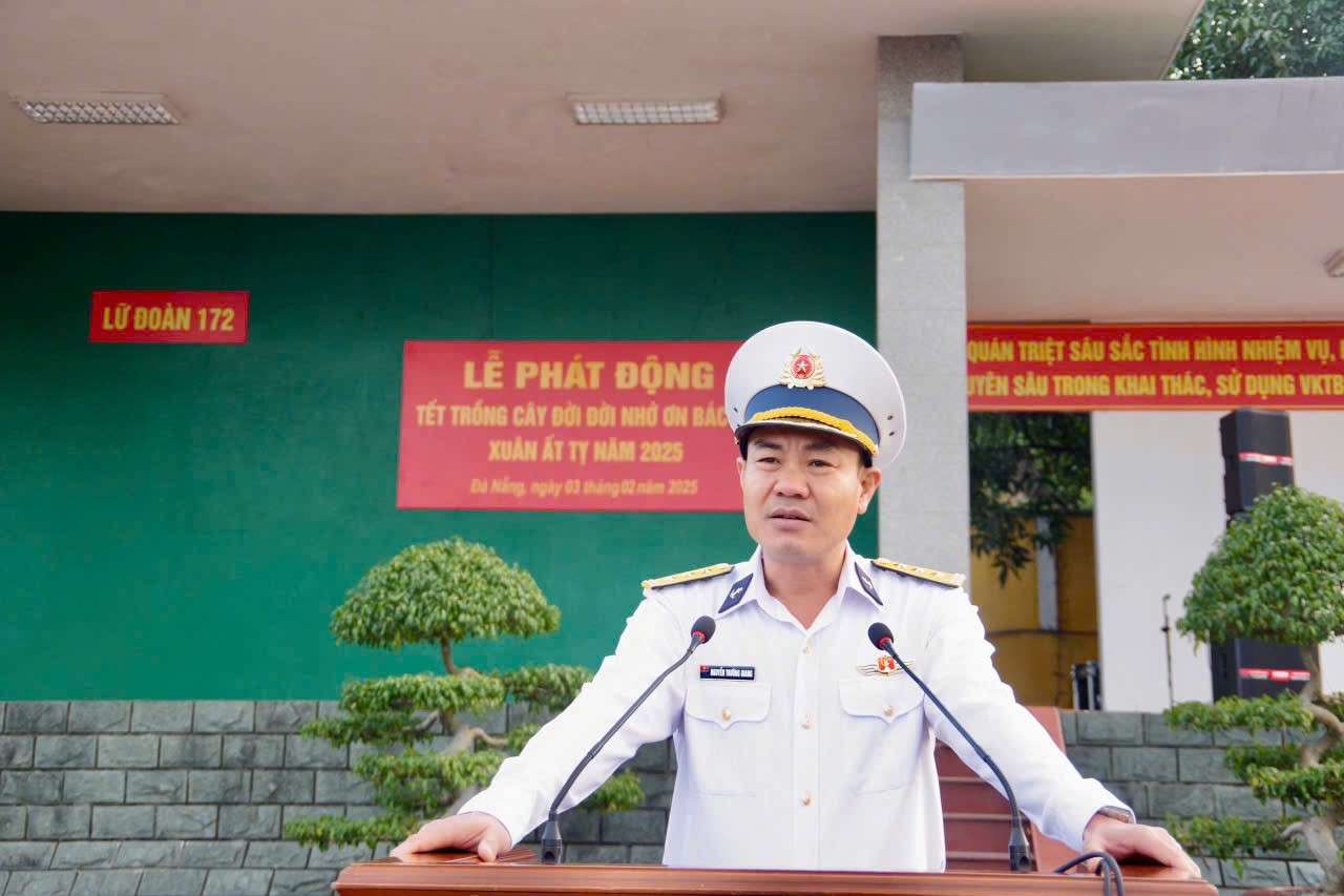 Lữ đoàn 172: Hưởng ứng “Tết trồng cây đời đời nhớ ơn Bác Hồ” xuân Ất Tỵ 2025