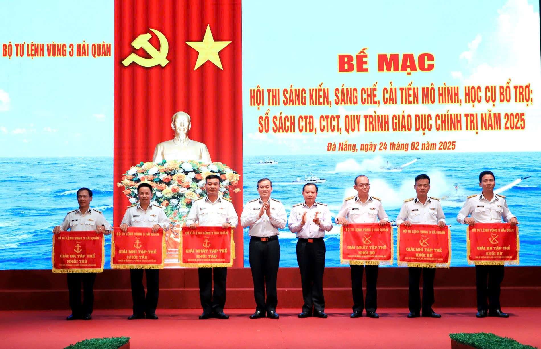 Bế mạc Hội thi sáng kiến cải tiến mô hình, học cụ bổ trợ; sổ sách Công tác đảng, công tác chính trị