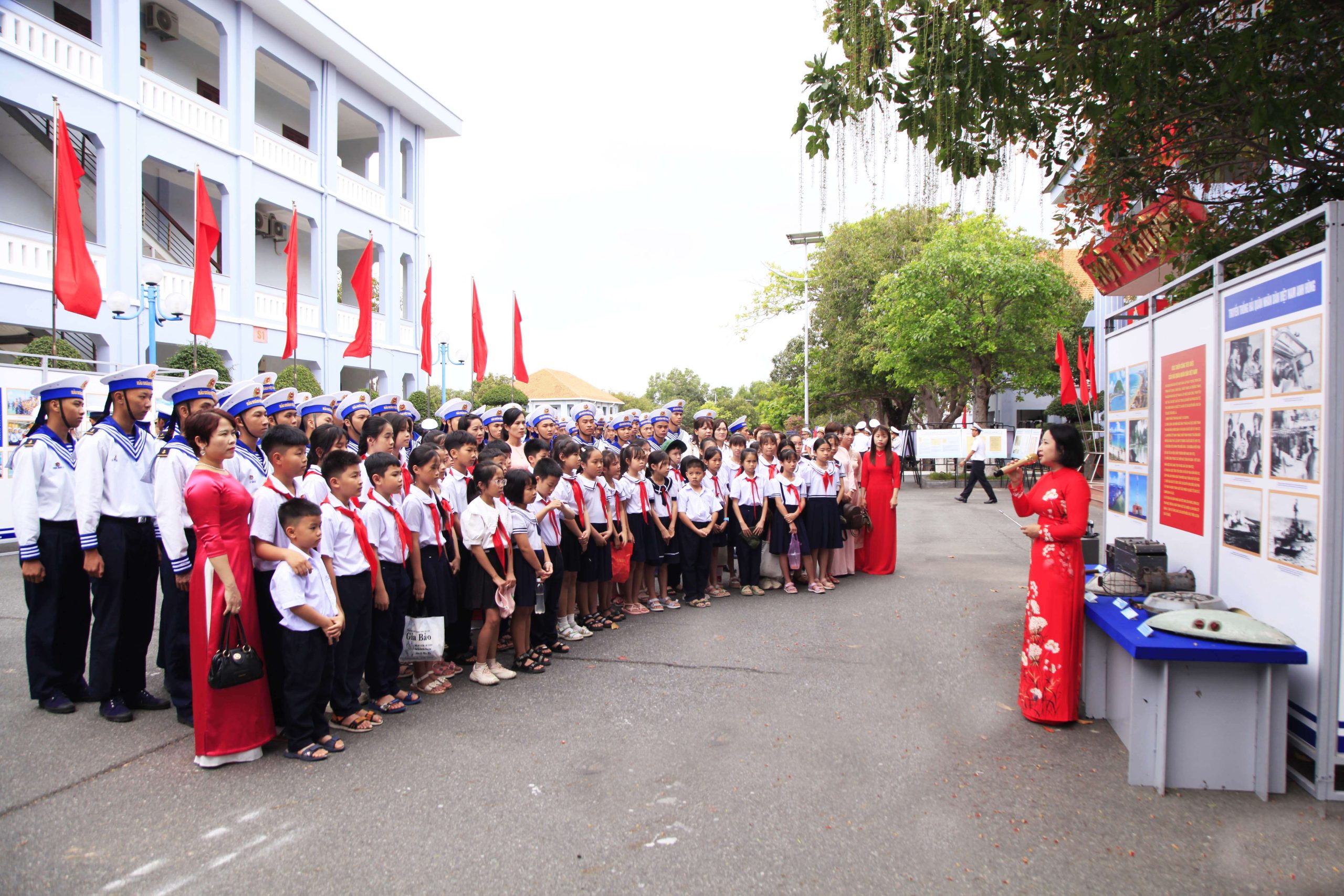 Vùng 4 Hải quân: Triển lãm Hải quân nhân dân Việt Nam anh hùng, 70 năm hành trình giữ biển.