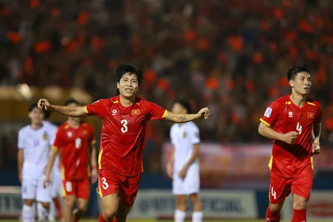 Thắng hủy diệt Lào, tuyển Việt Nam khởi đầu như mơ tại vòng loại Asian Cup - Ảnh 1.