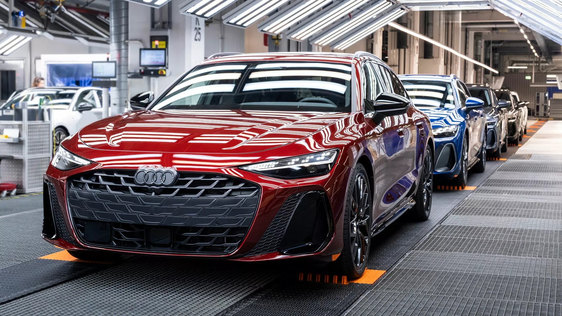 Audi sa thải hàng nghìn lao động do doanh số sụt giảm- Ảnh 1. Audi sa thải hàng nghìn lao động do doanh số sụt giảm- Ảnh 1.