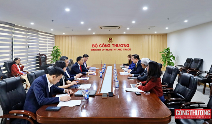 Việt Nam – Malaysia tăng cường hợp tác trong lĩnh vực năng lượng tái tạo