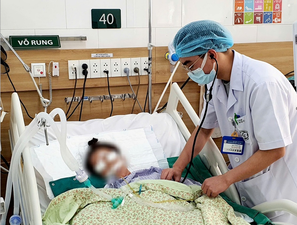 Bỏ thuốc điều trị để dùng nước kiềm, người phụ nữ 67 tuổi nguy kịch- Ảnh 1. Bỏ thuốc điều trị để dùng nước kiềm, người phụ nữ 67 tuổi nguy kịch- Ảnh 1.
