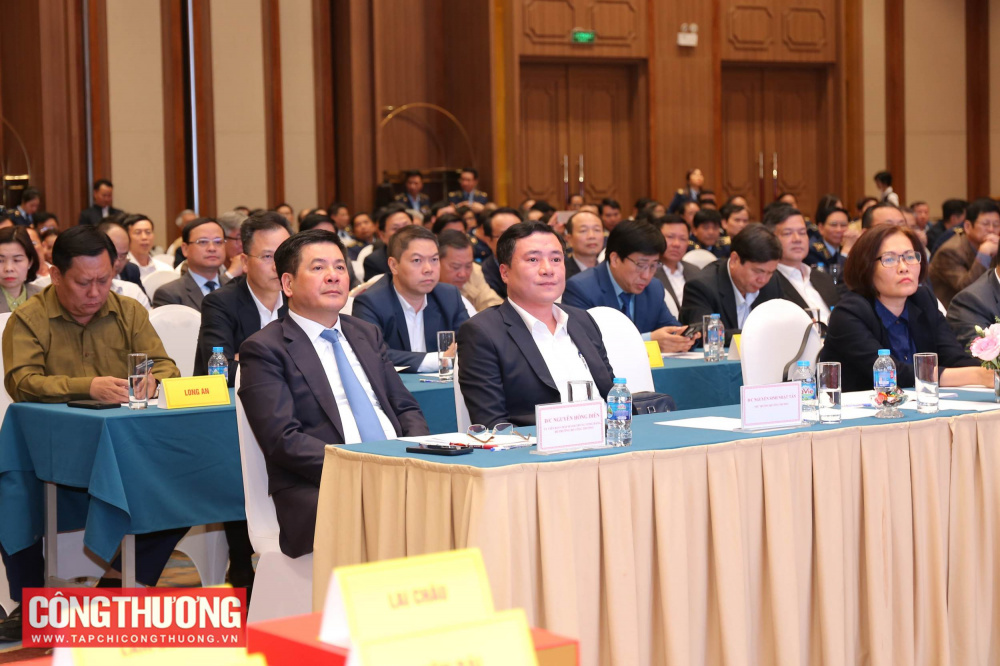 bo-truong-nguyen-hong-dien-chu-tri-hoi-nghi-chuyen-giao-cuc-quan-ly-thi-truong-cac-tinh-thanh-pho_67d7fc2c74b6f Bộ trưởng Nguyễn Hồng Diên chủ trì Hội nghị chuyển giao Cục Quản lý thị trường các tỉnh, thành phố