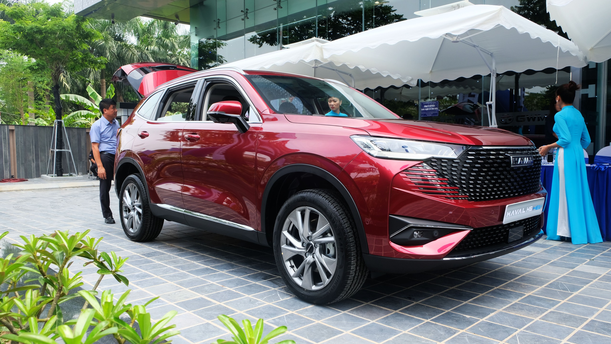 Haval H6 giảm giá kịch sàn, rẻ hơn xe phân khúc thấp- Ảnh 1. Haval H6 giảm giá kịch sàn, rẻ hơn xe phân khúc thấp- Ảnh 1.