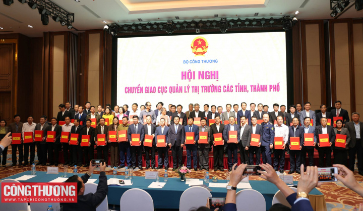 Địa phương chủ động tiếp nhận, tiếp tục duy trì hoạt động của lực lượng quản lý thị trường hiệu lực, hiệu quả