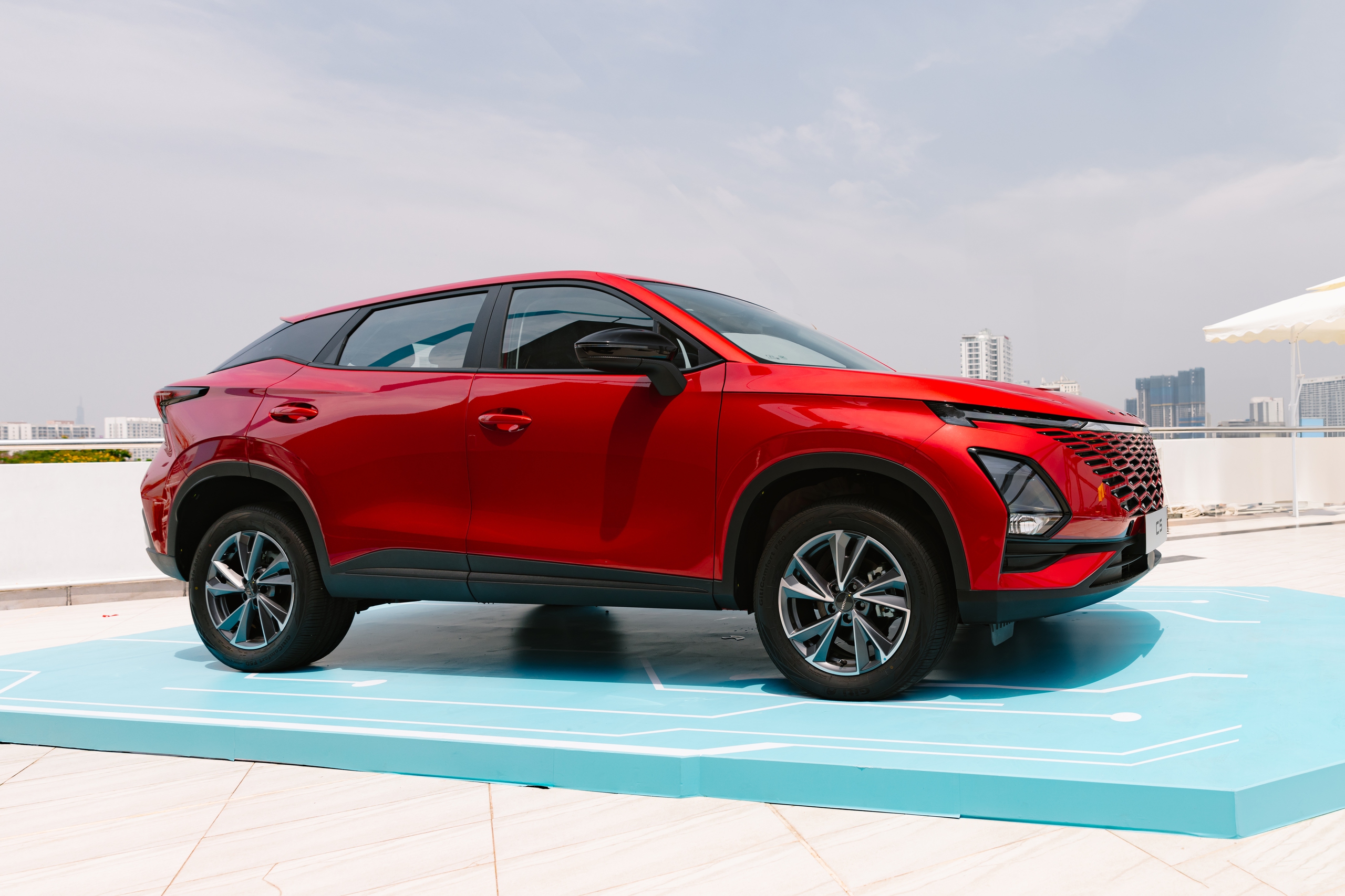 Omoda C5 Luxury giá 499 triệu đồng kém bản Premium những gì?- Ảnh 1. Omoda C5 Luxury giá 499 triệu đồng kém bản Premium những gì?- Ảnh 1.