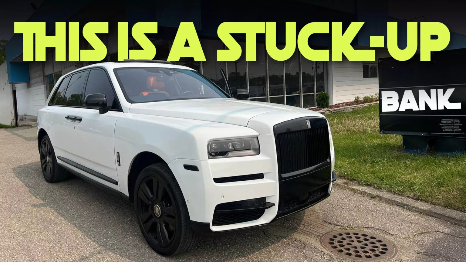 Thuê xe siêu sang Rolls-Royce Cullinan để đi cướp ngân hàng- Ảnh 1. Thuê xe siêu sang Rolls-Royce Cullinan để đi cướp ngân hàng- Ảnh 1.