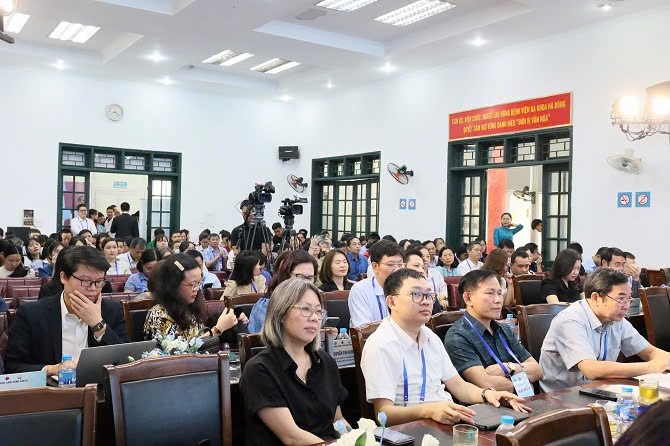 0584c5ca2e1e9d40c40f_nmuw Hội thảo Dược lâm sàng tại BV Đa khoa Hà Đông: Nâng cao hiệu quả điều trị bệnh hô hấp - ảnh 1
