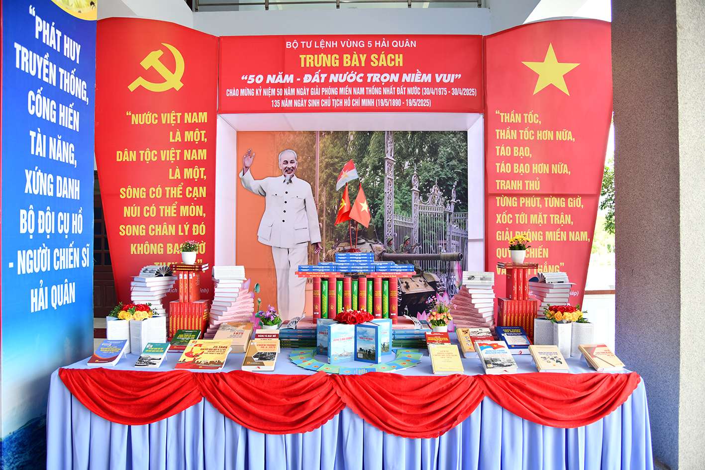 CÙNG SÁCH BƯỚC VÀO KỶ NGUYÊN VƯƠN MÌNH CỦA DÂN TỘC 1 CÙNG SÁCH BƯỚC VÀO KỶ NGUYÊN VƯƠN MÌNH CỦA DÂN TỘC