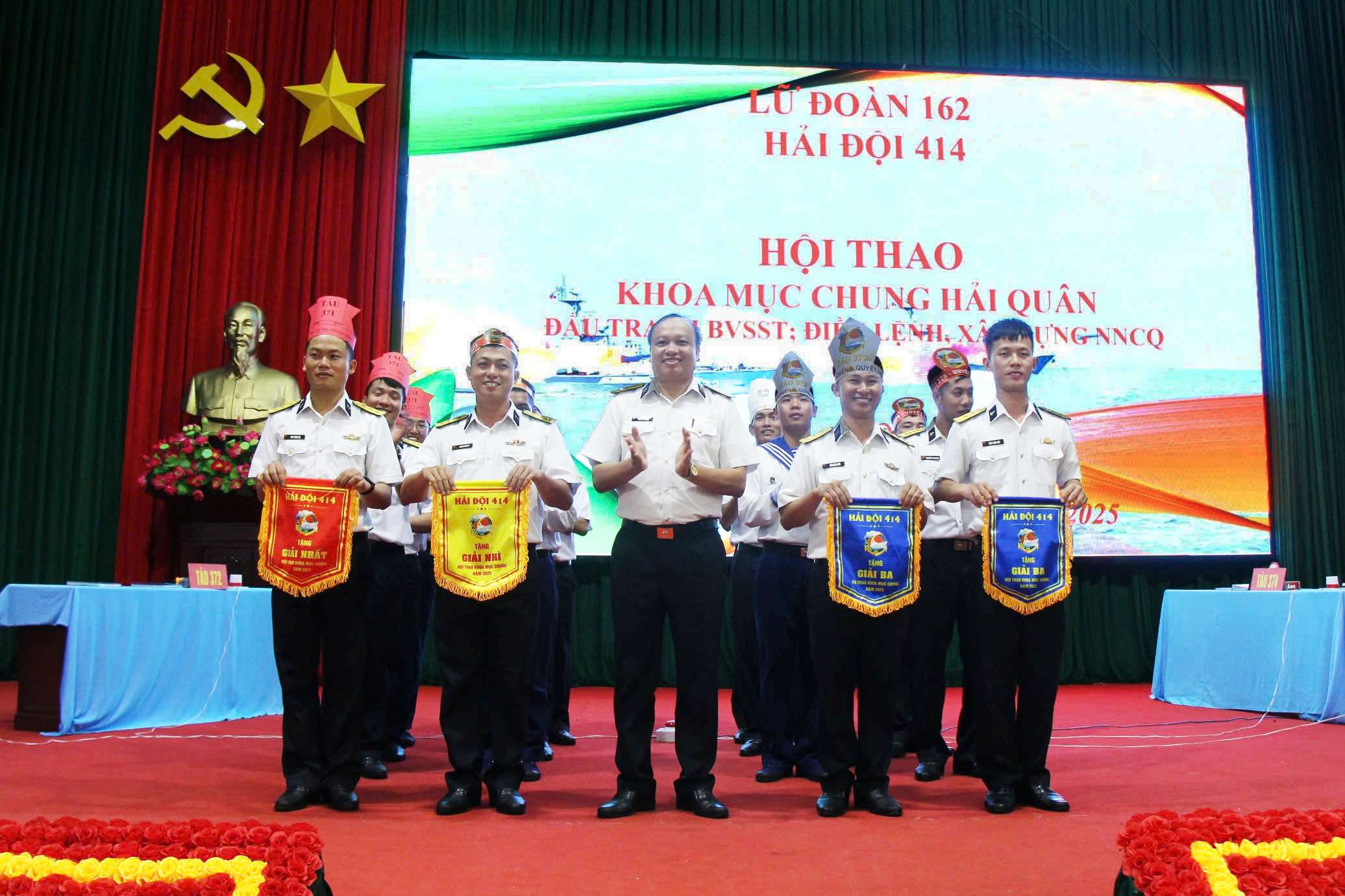 Hội thao khoa mục chung Hải quân Hải đội 414 thành công tốt đẹp