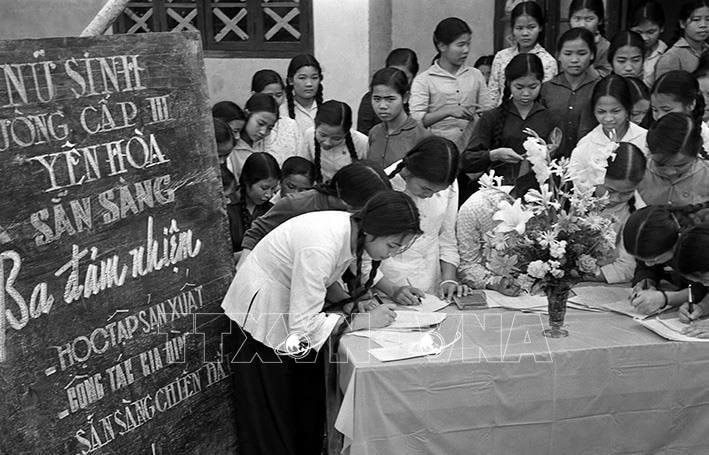 Phụ nữ Hà Nội: Anh dũng, đảm đang cùng dân tộc làm nên bản hùng ca lịch sử - ảnh 1