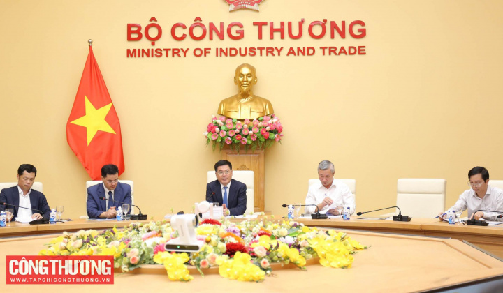 Tập đoàn Hàn Quốc muốn phát triển dự án điện khí LNG tại Nghệ An, Thanh Hoá