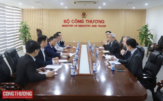 Tập đoàn tư vấn Anh lạc quan về dư địa phát triển năng lượng tái tạo của Việt Nam