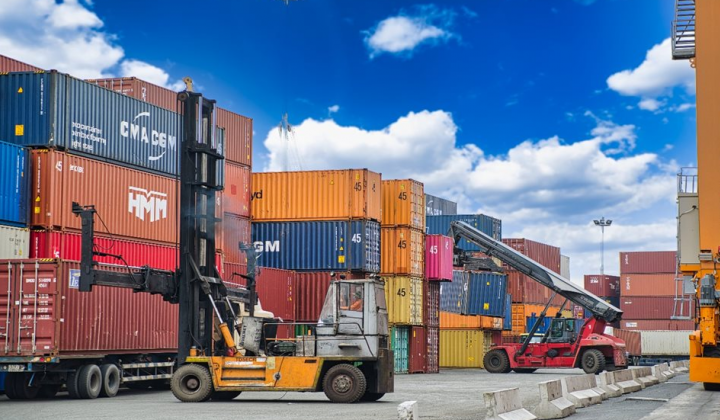 Tăng cường quản lý nguyên liệu nhập khẩu để sản xuất hàng hóa xuất khẩu