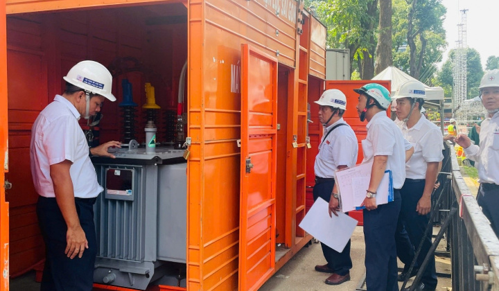 Tập đoàn Điện lực Việt Nam kiểm tra công tác cấp điện dịp lễ 30/4 tại TP.HCM