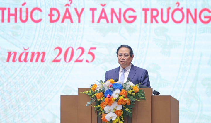 Thủ tướng: Loại bỏ toàn bộ các thủ tục hành chính rườm rà cho doanh nghiệp