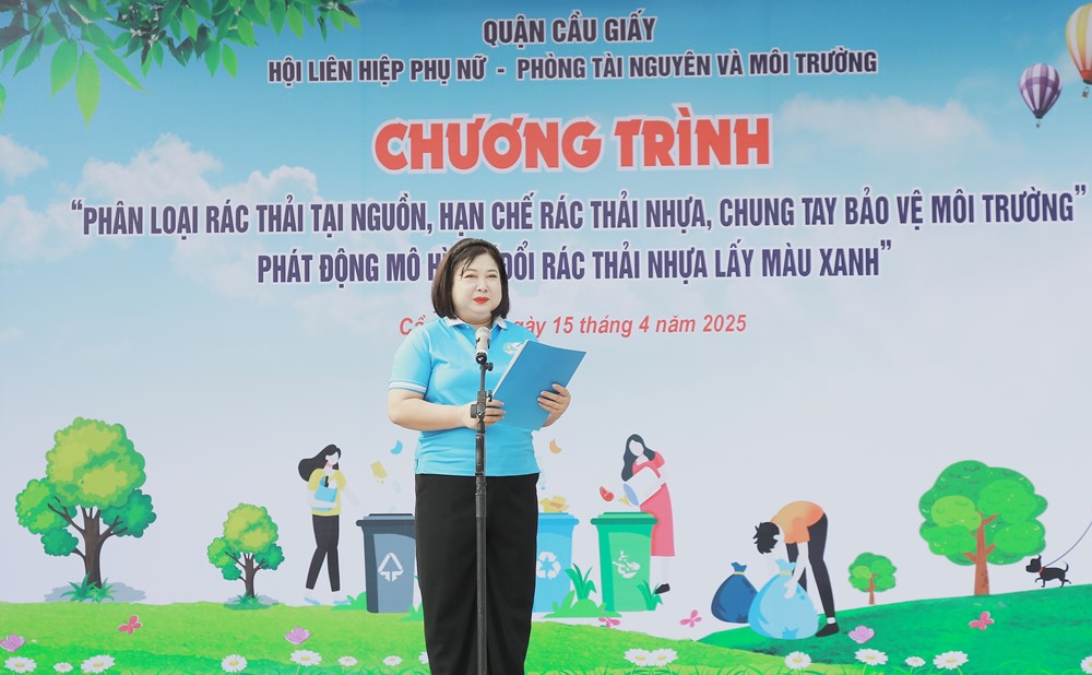 lay_img1835_rljq Phụ nữ Cầu Giấy chung tay bảo vệ môi trường - ảnh 1