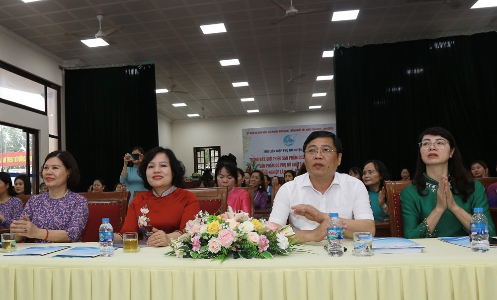 lay_img2404_tpjg Điểm tựa vững chắc để phụ nữ Thanh Trì phát triển kinh tế, nâng cao vị thế trong xã hội - ảnh 1
