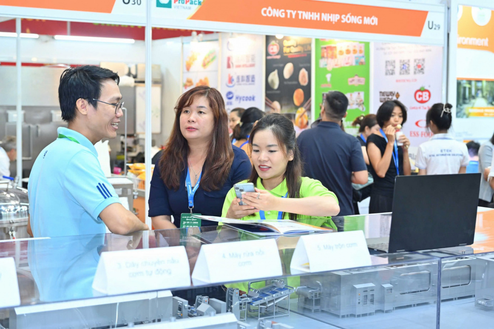 mo-ra-co-hoi-kinh-doanh-moi-cho-nganh-f-b-tai-viet-nam_6807207a6fa5e Mở ra cơ hội phát triển cho doanh nghiệp ngành F&B tại Việt Nam