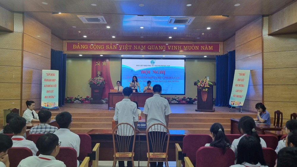 phien_toa_gia_dinh_1_xaer Tuyên truyền pháp luật cho học sinh thông qua phiên toà giả định - ảnh 1