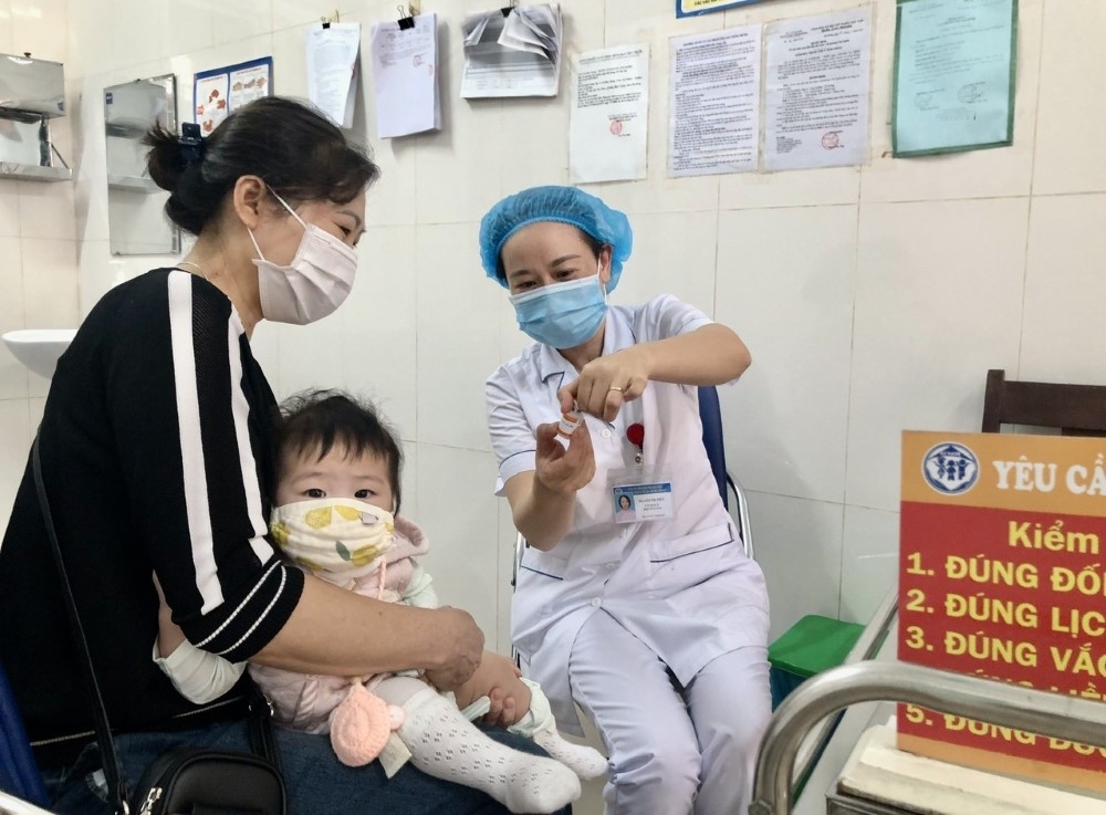 z64728453071660d3990dfd20294233e371e269a667e0e_ytfl Hà Nội: Dịch sởi và tay chân miệng gia tăng, sốt xuất huyết duy trì ở mức thấp - ảnh 1