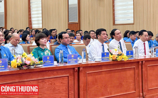 Bộ trưởng Nguyễn Hồng Diên tham dự Lễ Phát động Tháng Công nhân và Tháng An toàn Vệ sinh lao động năm 2025