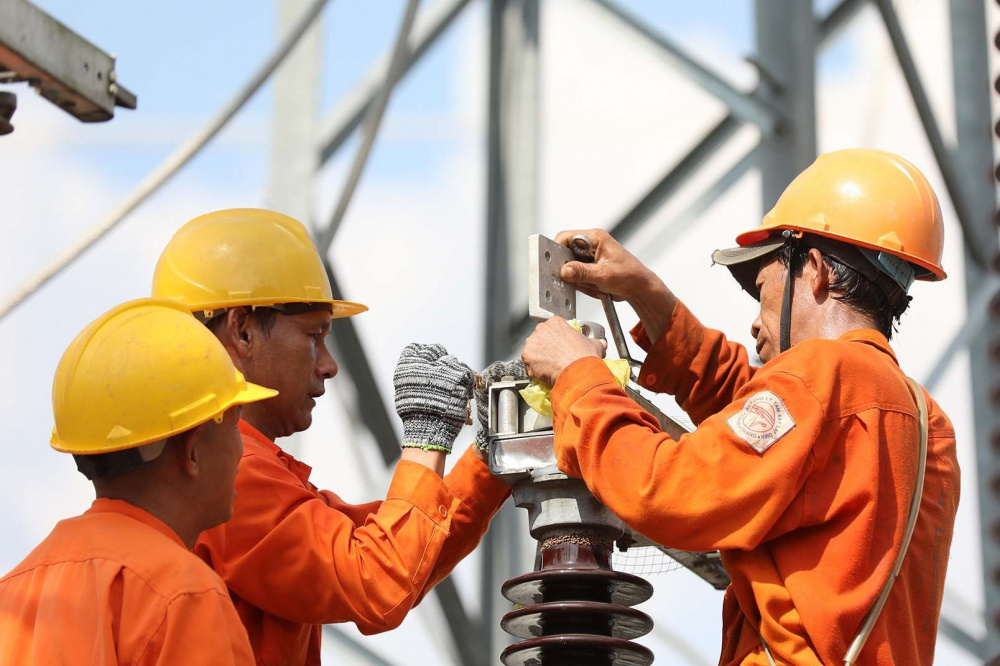 Quy định mới về biểu giá bán lẻ điện được áp dụng kể từ ngày thực hiện điều chỉnh mức giá bán lẻ điện bình quân gần nhất sau ngày Quyết định này có hiệu lực thi hành.
