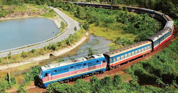 Thủ tướng chỉ đạo đẩy nhanh tiến độ dự án đường sắt Lào Cai – Hà Nội – Hải Phòng