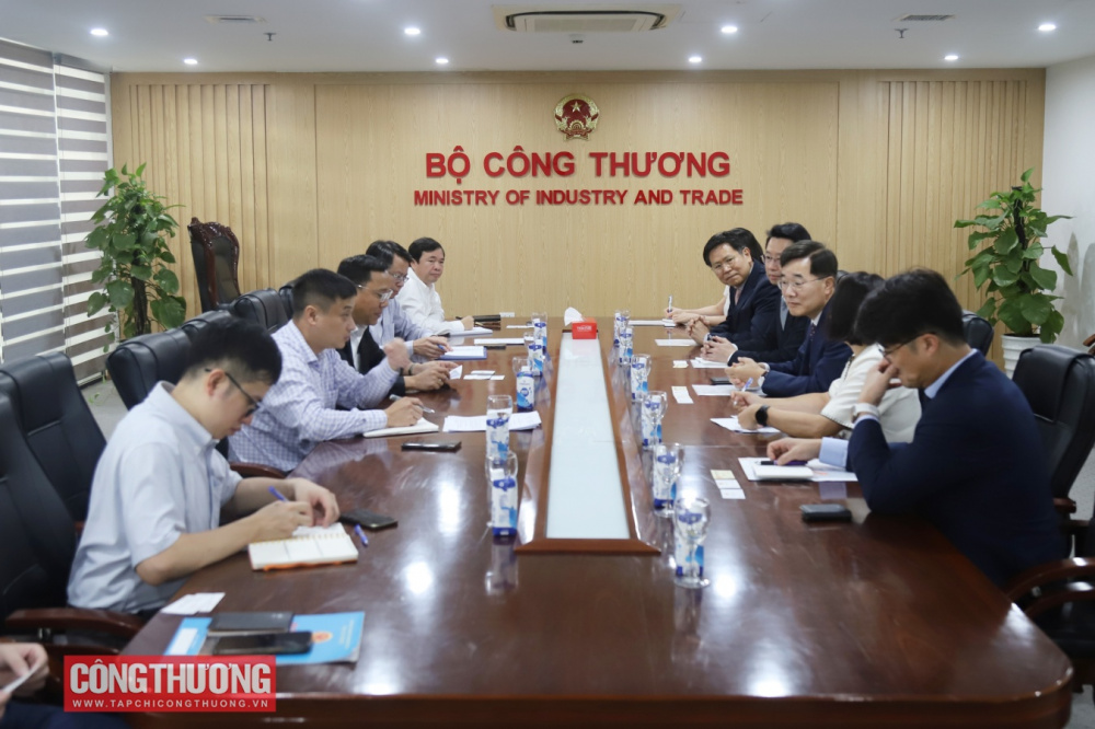 hanwha-energy-mong-muon-tang-cuong-hop-tac-trong-cac-du-an-dien-khi-lng-tai-viet-nam_6825a0a6421ef Hanwha Energy
