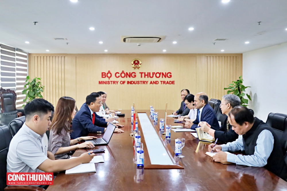 logoimg_0893_682ef6e351bec THỨ TRƯỞNG NGUYỄN HOÀNG LONG TIẾP VÀ LÀM VIỆC VỚI ĐẠI SỨ ẤN ĐỘ TẠI VIỆT NAM SANDEEP ARYA