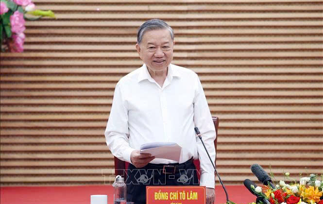 Tổng Bí thư: Nghệ An phải trở thành điển hình phát triển địa phương hiện đại trong kỷ nguyên mới