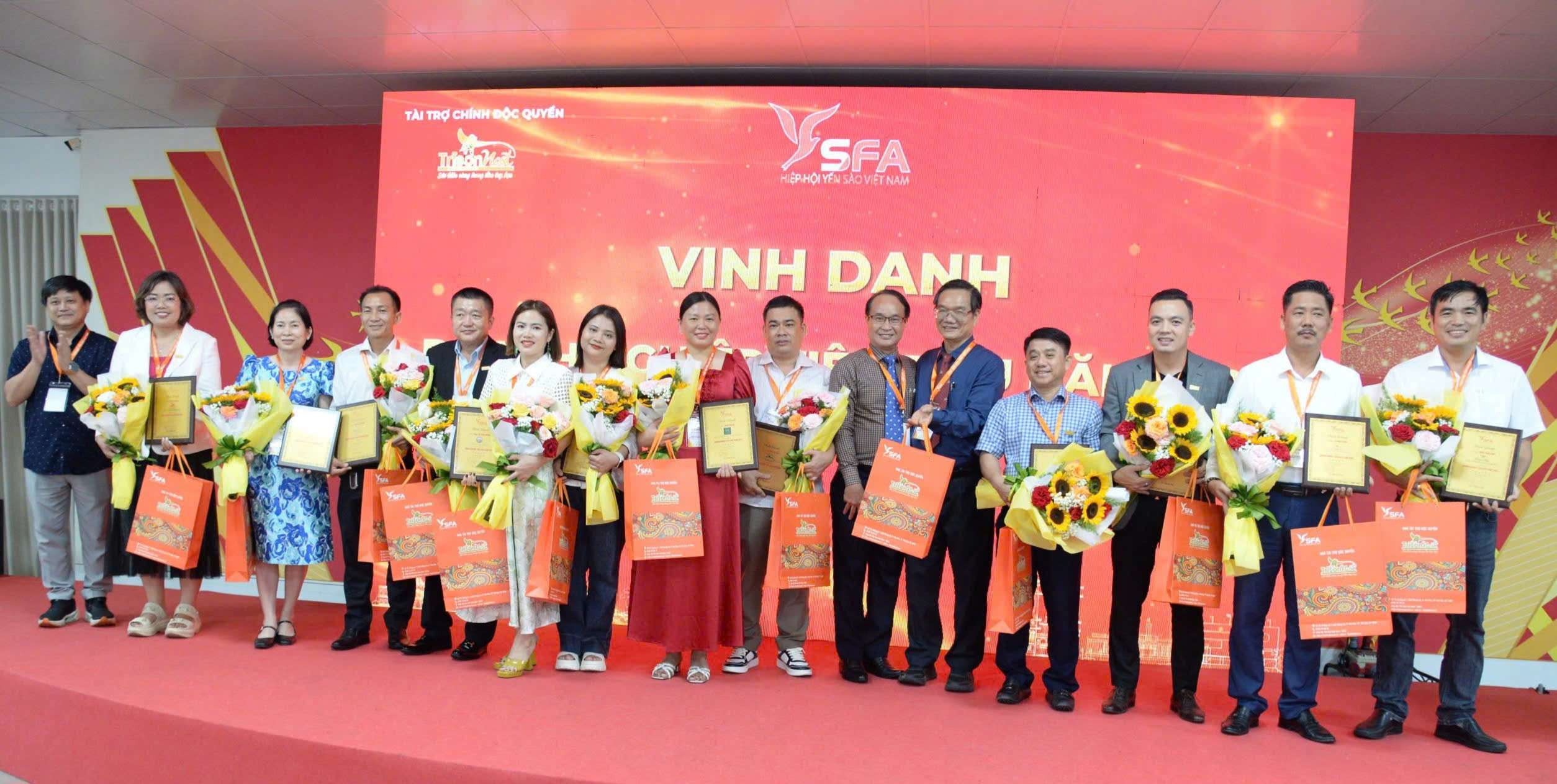 Hội nghị Tổng kết và Vinh danh ngành Yến sào năm 2024: Kết nối cộng đồng – Nâng tầm thương hiệu yến Việt