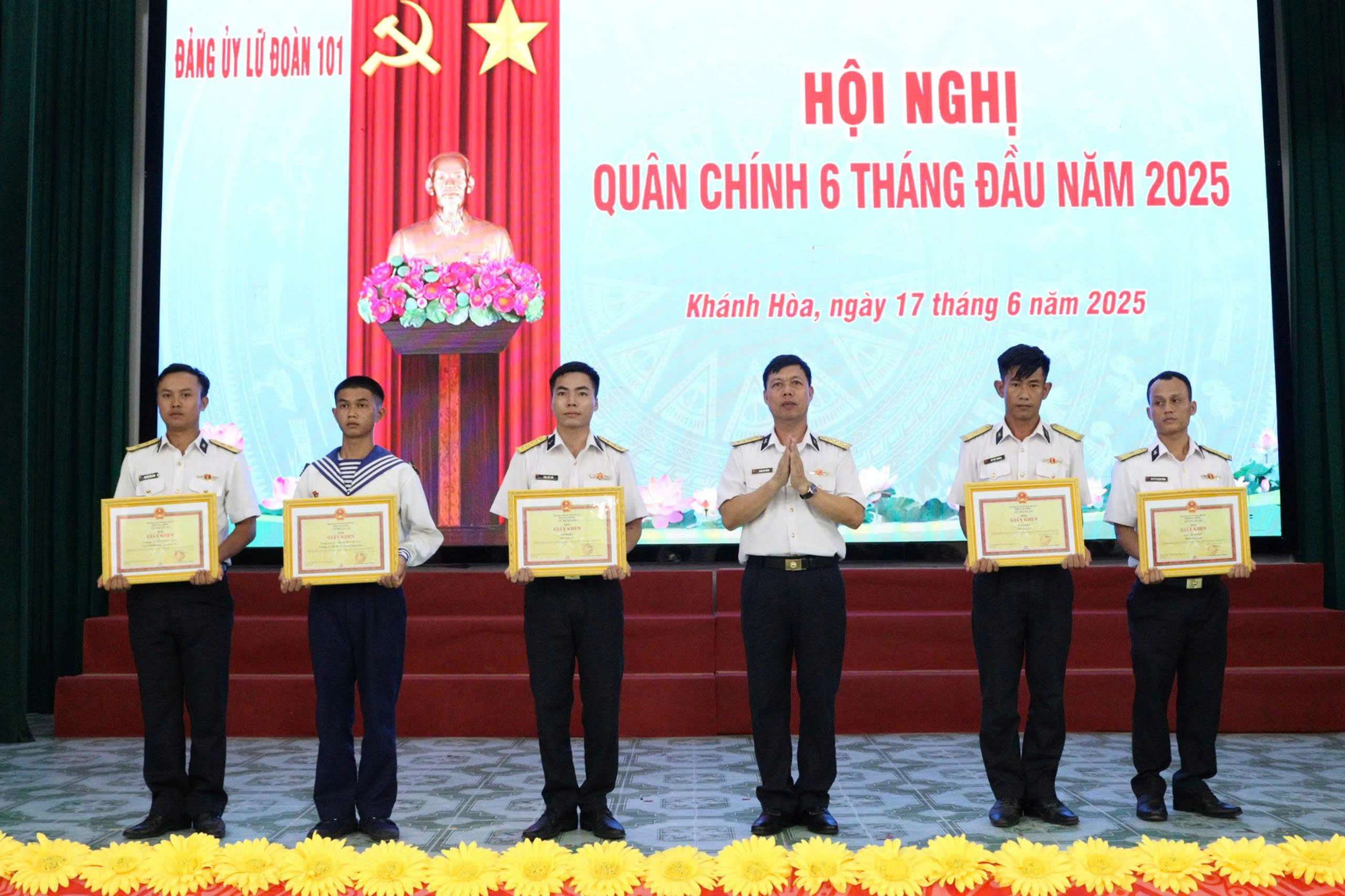 Lữ đoàn 101, Vùng 4 Hải quân tổ chức Hội nghị Quân chính 6 tháng đầu năm 2025