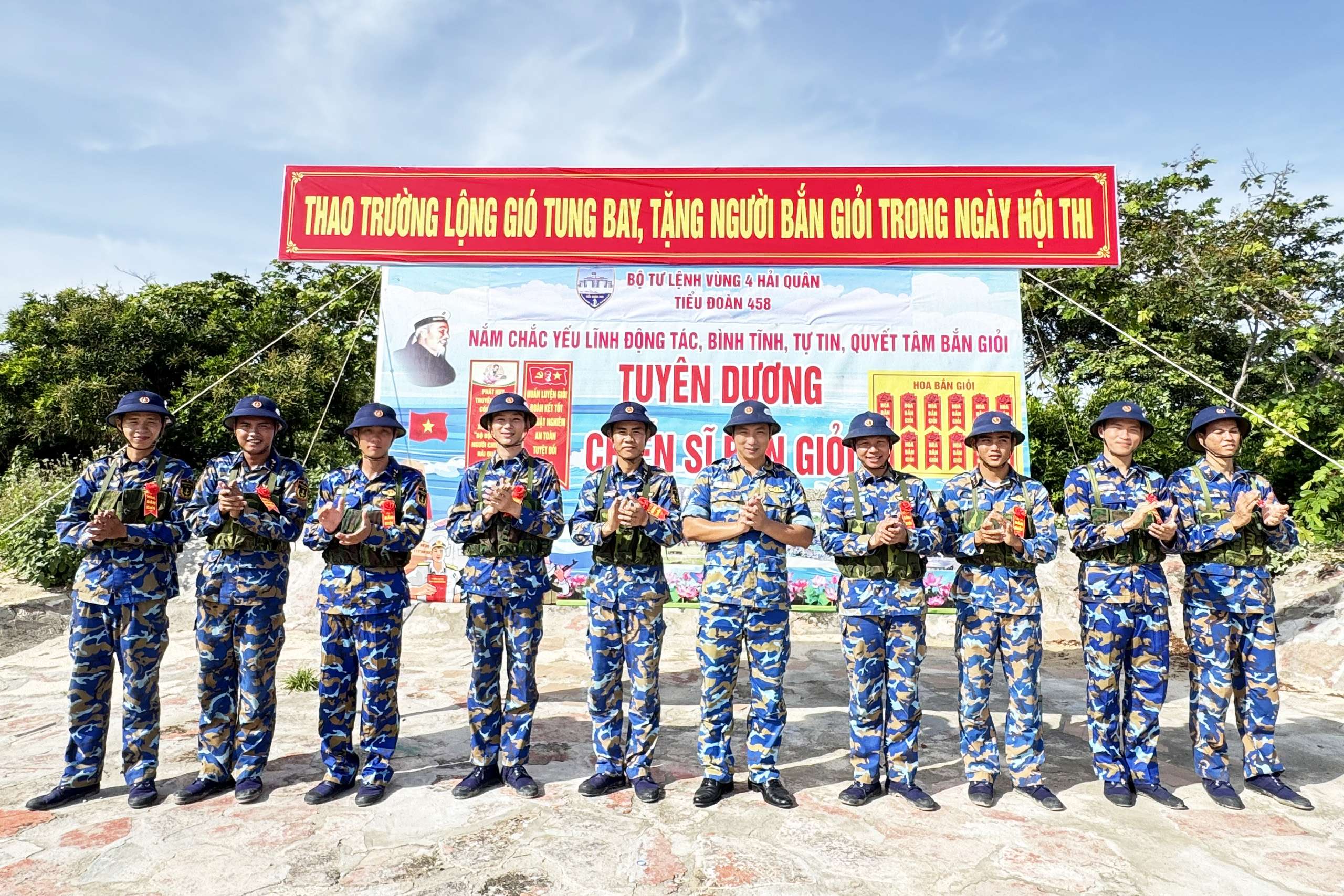 Tiểu đoàn 458, Vùng 4 Hải quân kiểm tra bắn đạn thật kết thúc giai đoạn huấn luyện 1 năm 2025