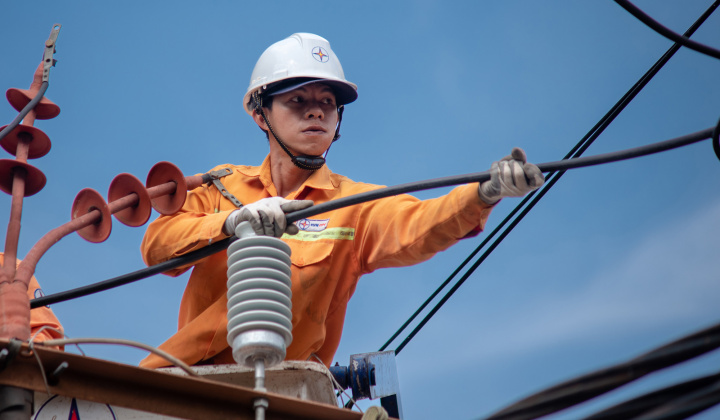 Bộ trưởng Bộ Công Thương gửi Công điện yêu cầu chủ động bảo đảm cung ứng điện