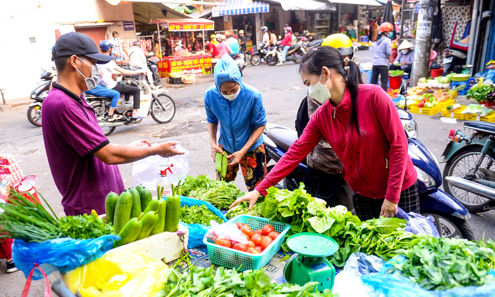 Đồng hành cùng bà con tiểu thương, chợ truyền thống chuyển đổi số