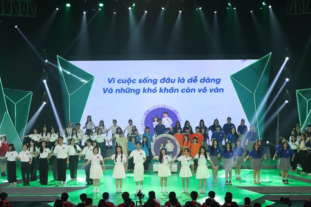 h_8_xjmu Sinh viên thế hệ mới: Sáng tạo và nhân văn - ảnh 1
