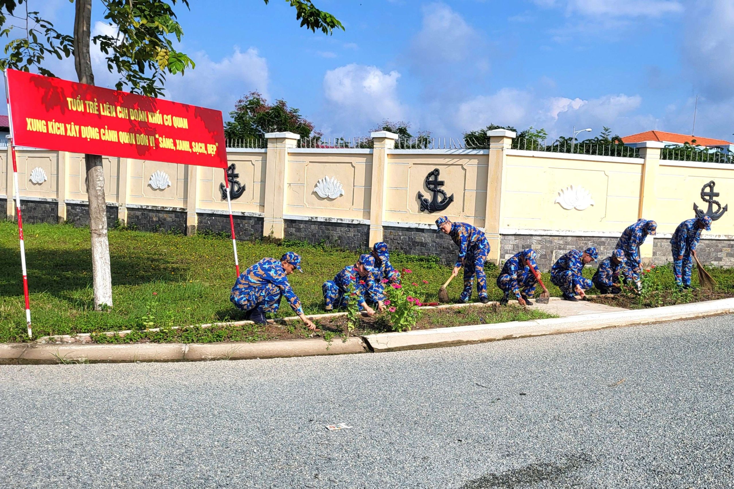 Tuổi trẻ Vùng 5 Hải quân thực hiện “Ngày thứ Bảy tình nguyện”